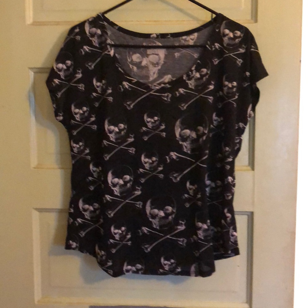 Women’s shirt